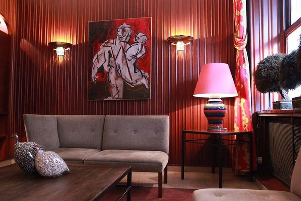 Hotel Des Artistes Lyon 3*,