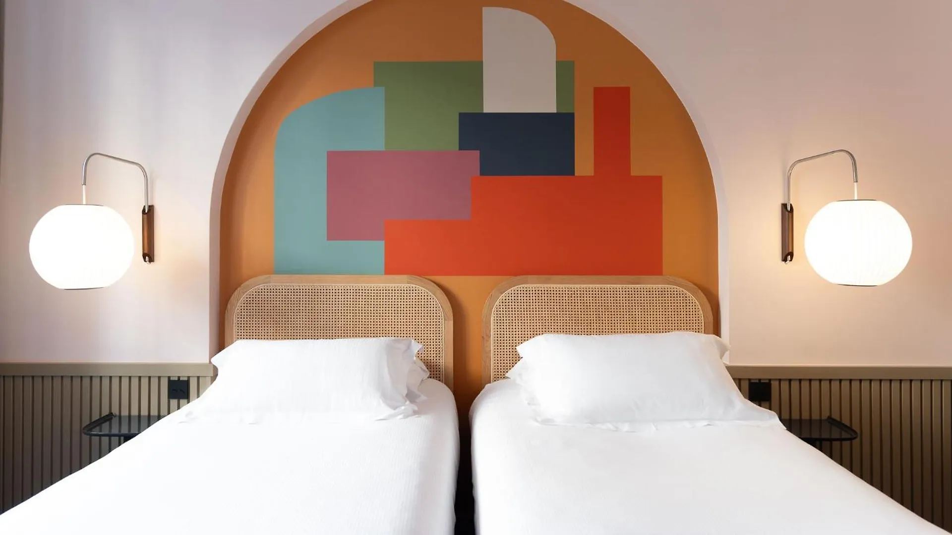 Hotel Des Artistes Lyon France