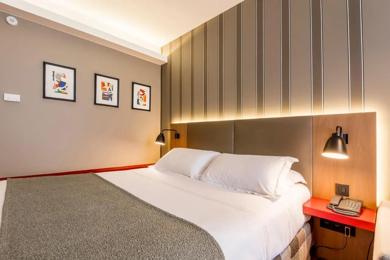 Hotel Des Artistes Lyon 3*,  France